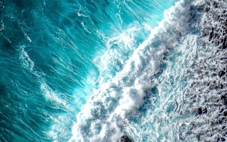 seawaves wallpaper